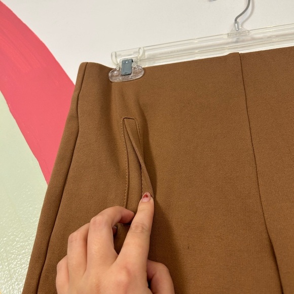 Chico's Juliet Ankle Pants Tan Camel Knit Ponte Pant Womens - Picture 5 of 8